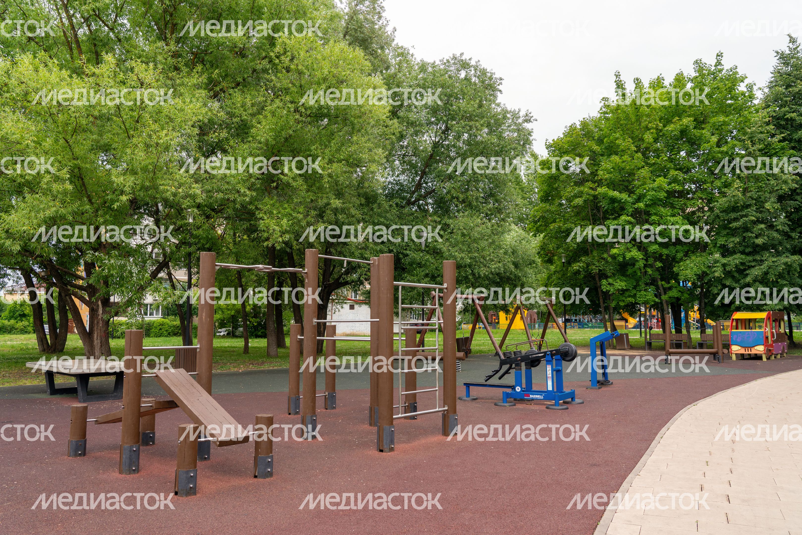 Лето в Центральном парке Апрелевки Наро-Фоминского округа