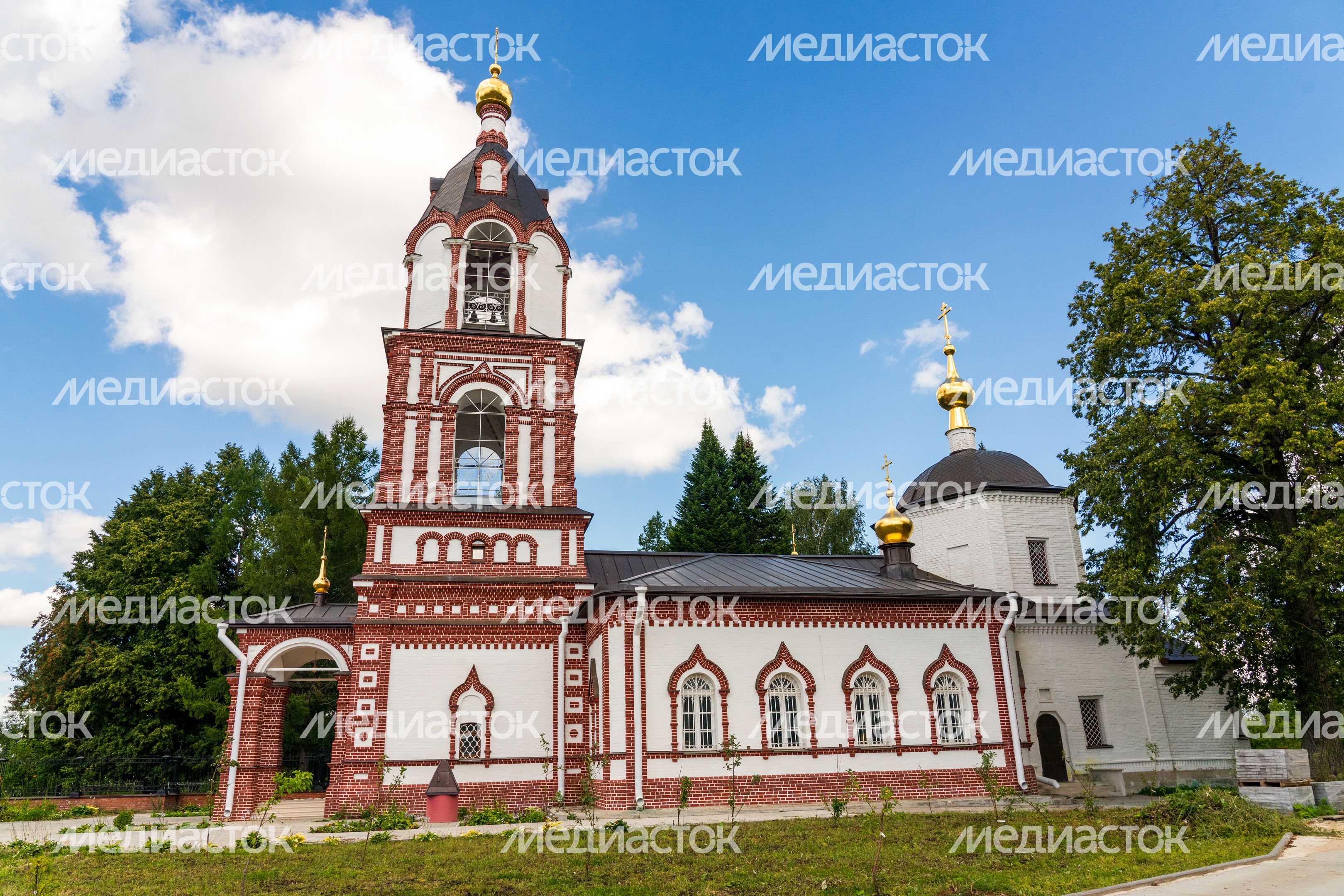 Церковь Воскресения Словущего в деревне Карпово Дмитровского округа Церковь Воскресения Словущего в деревне Карпово Дмитровского округа