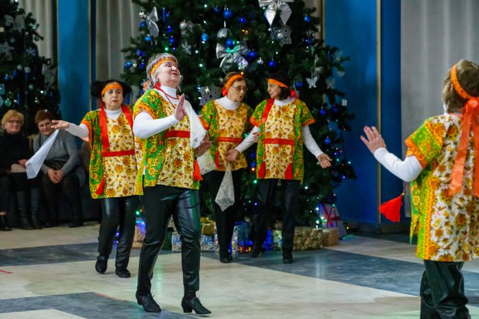 Зимний бал в культурном центре "Октябрь"