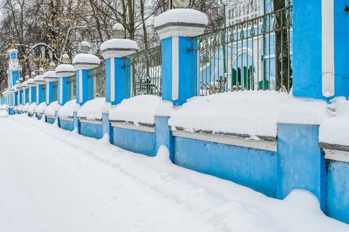 Николо-Архангельский храм в Балашихе зимой