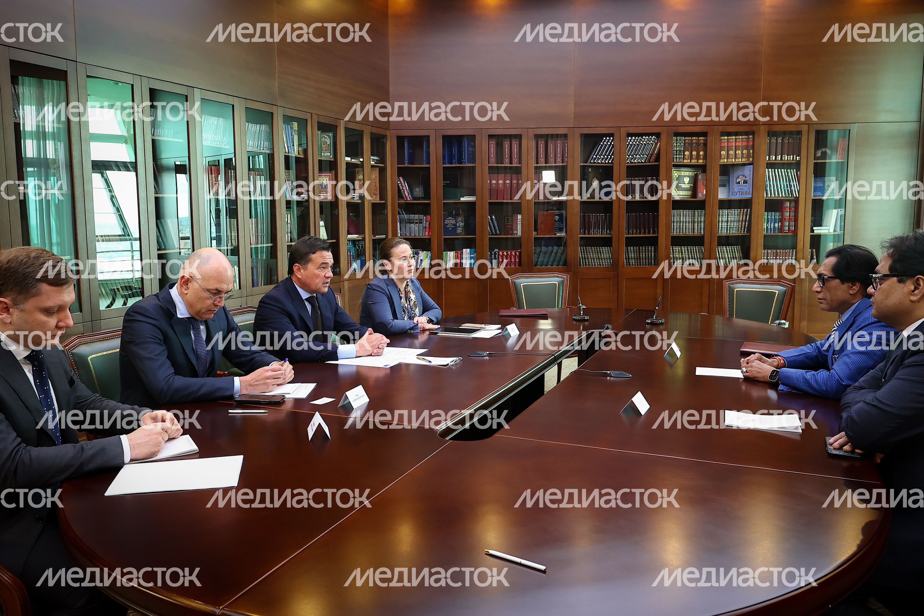 Встреча Губернатора Подмосковья с управляющим директором «Uflex Group» Ашоком Чатурведи