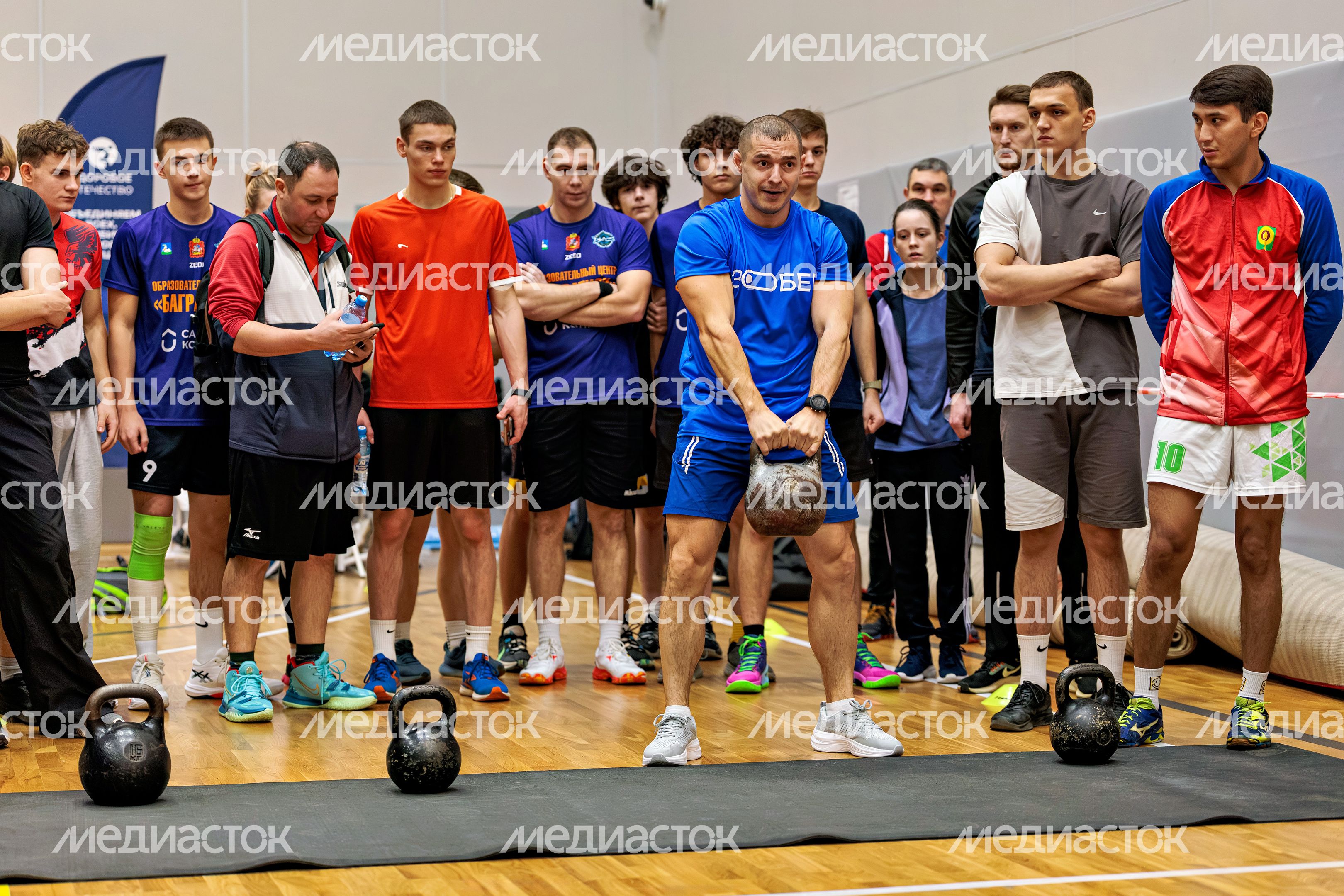 Спортивный проект «Тот самый физрук»: конкурс учителей физкультуры и старшеклассников Спортивный проект «Тот самый физрук»: конкурс учителей физкультуры и старшеклассников