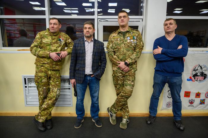 Зрители соревнований по боксу в Люберцах, посвященных разгрому немецко-фашистских войск под Москвой