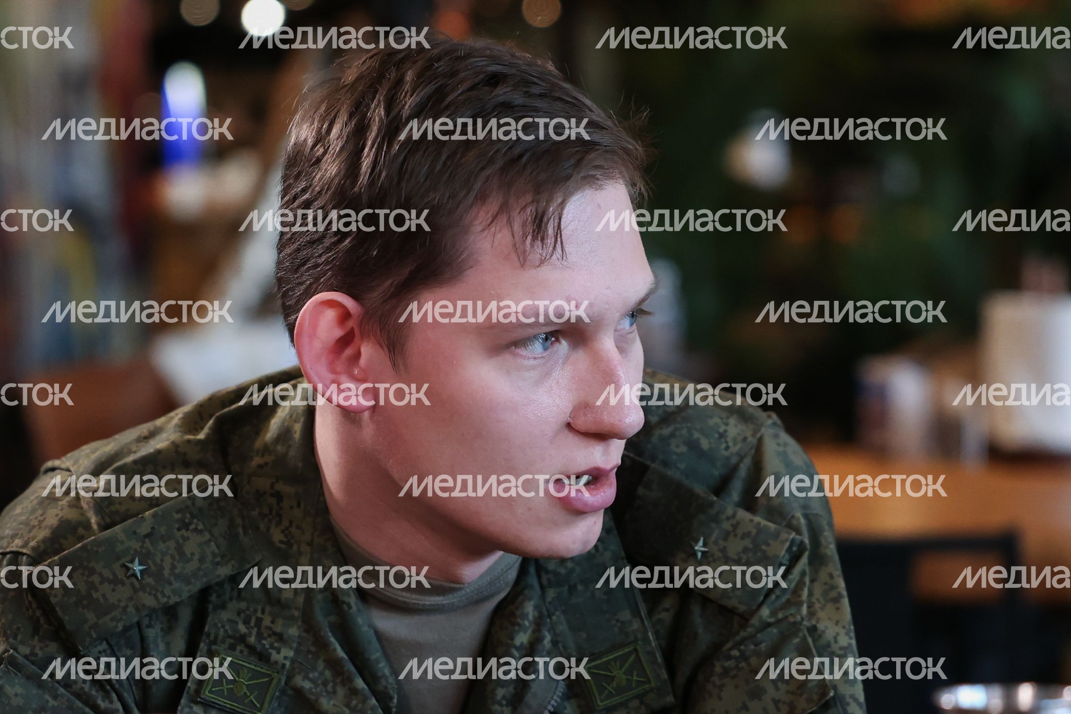 Андрей Воробьев пообщался с героями СВО и волонтерами за чашкой чая Андрей Воробьев пообщался с героями СВО и волонтерами за чашкой чая