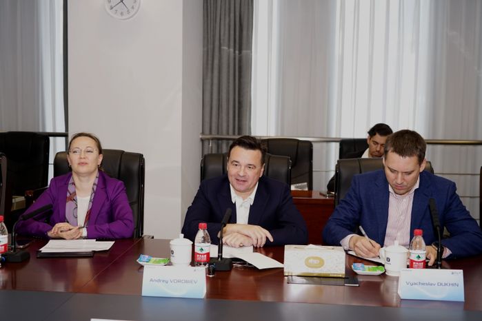 Посещение автозавода Changan Automobile Group в Китае Губернатором Подмосковья