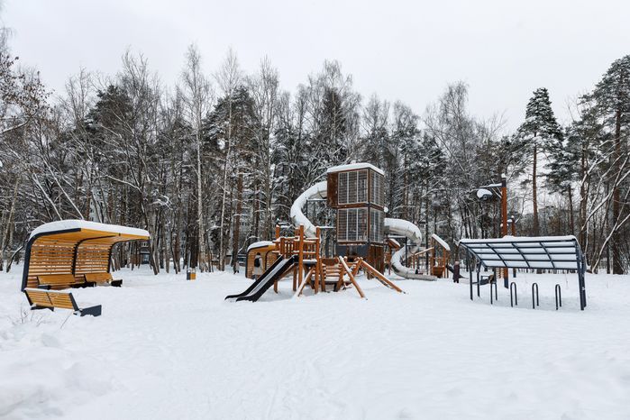 Обновленный парк «Папанинская дача» в микрорайоне Юбилейный в Королеве