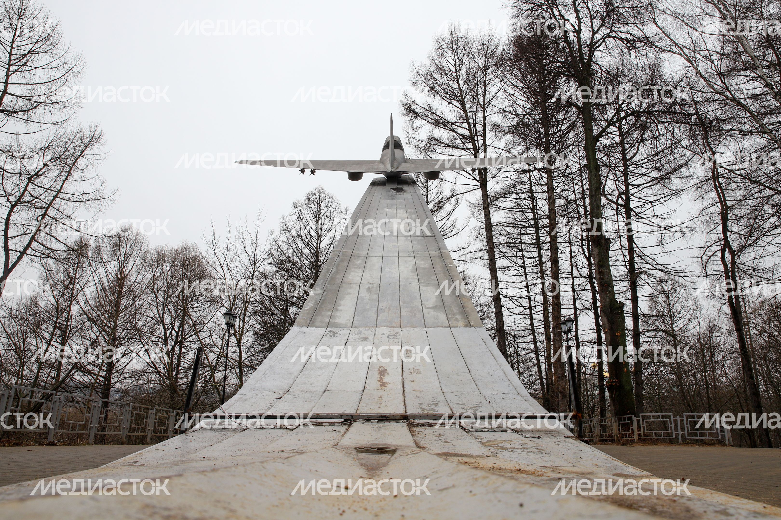 Памятник Ил-2