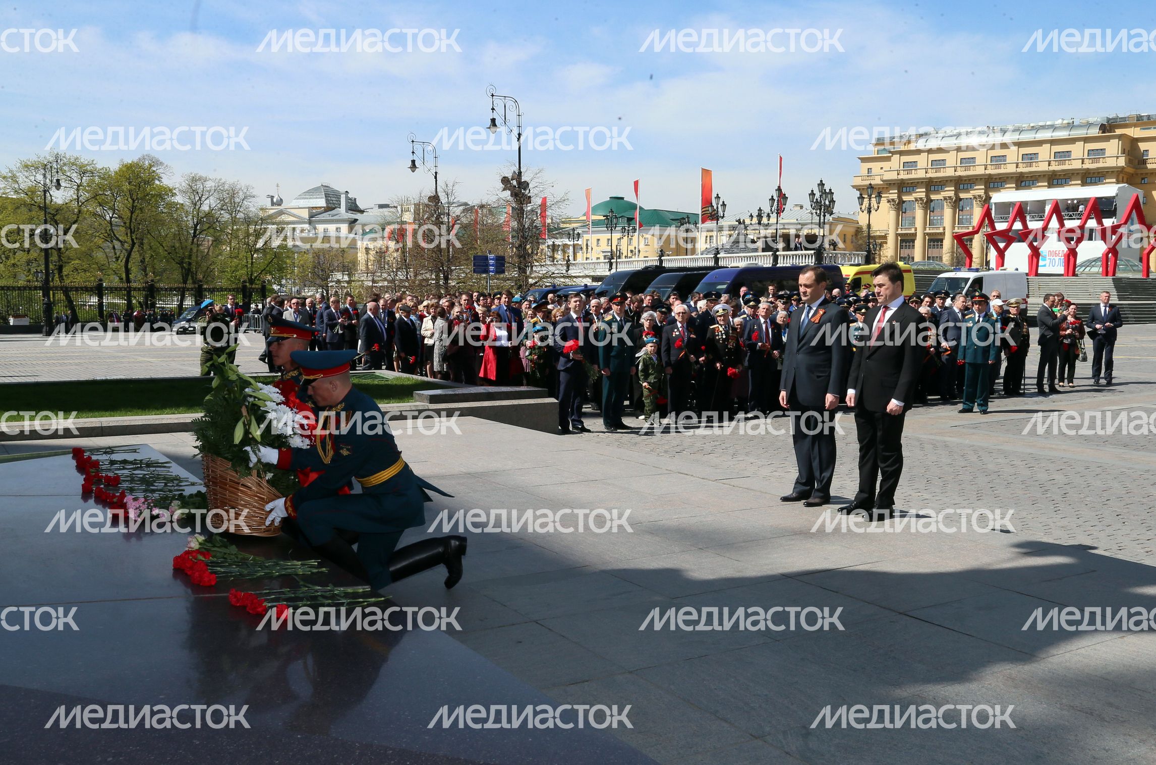 А. Воробьев принял участие в церемонии возложения цветов на Красной площади