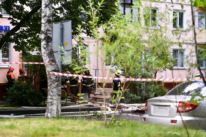 Кадры с места взрыва в доме на улице Проходчиков в Москве