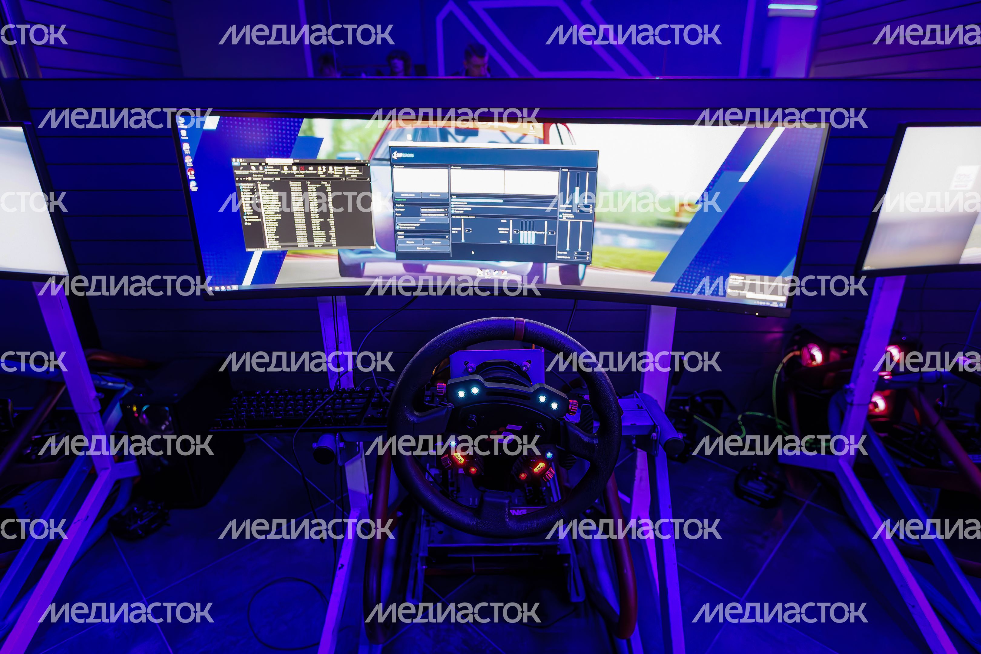 Новый флагманский фиджитал-центр SMP Esports в Балашихе Новый флагманский фиджитал-центр SMP Esports в Балашихе