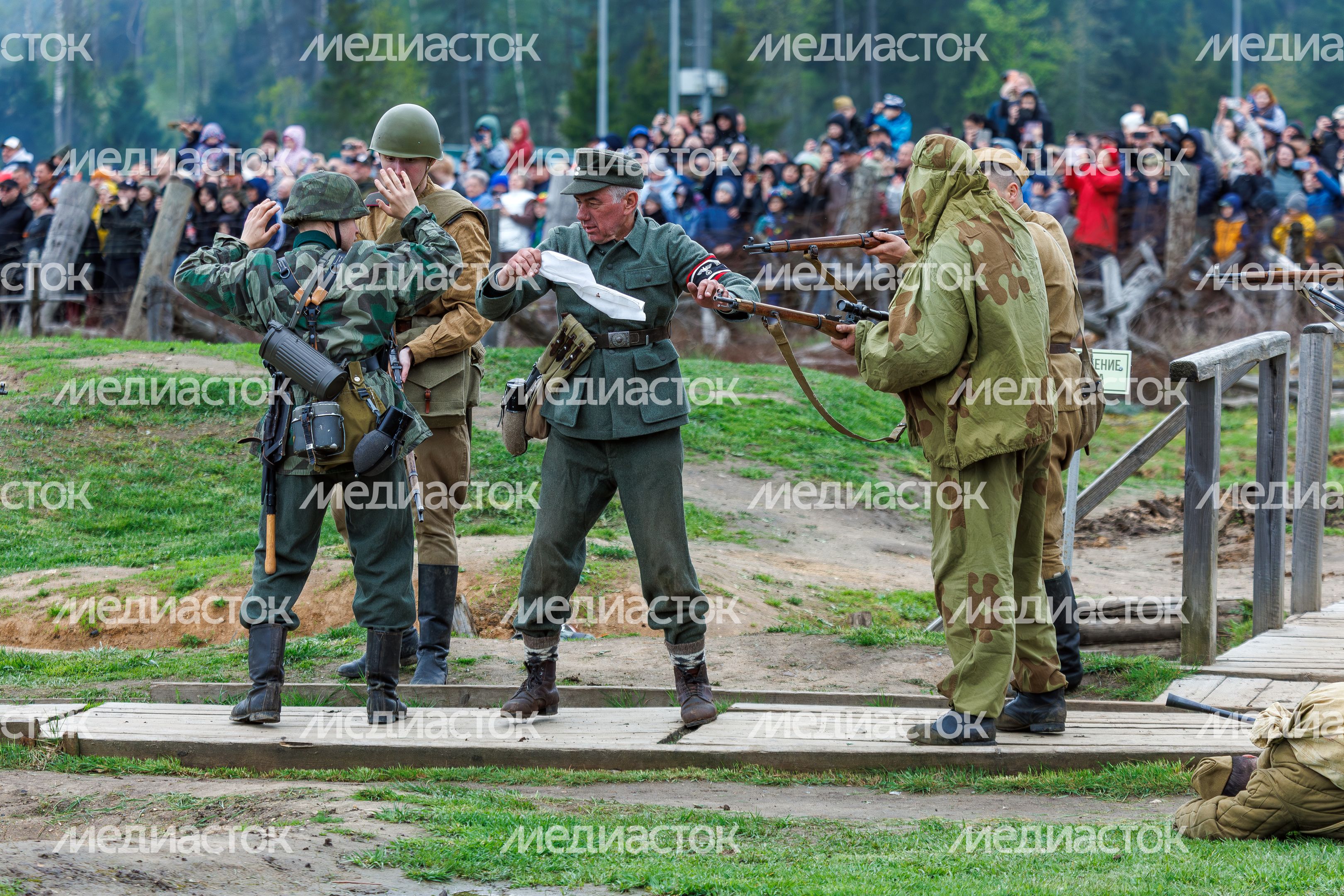 День Победы в Центральном парке «Патриот» Одинцовского округа: военно-историческая реконструкция «В логове зверя» День Победы в Центральном парке «Патриот» Одинцовского округа: военно-историческая реконструкция «В логове зверя»