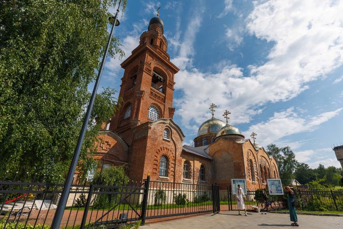 Церковь Троицы Живоначальной (храм Святой Троицы) в городе Электроугли Богородского округа