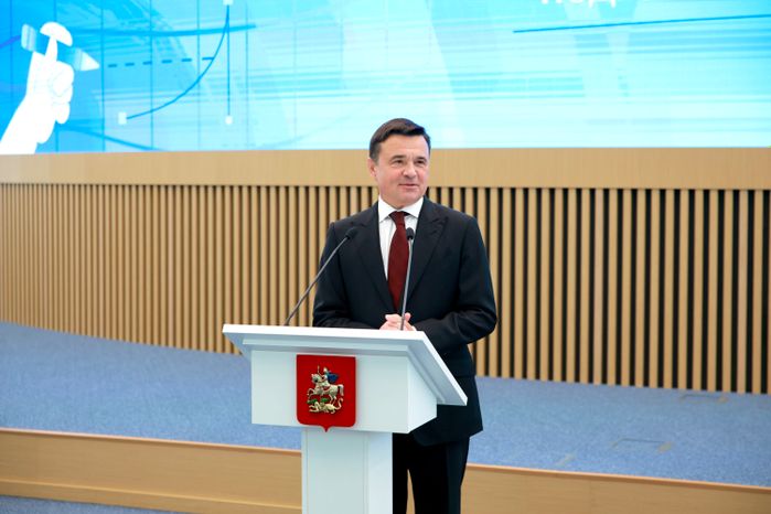 Андрей Воробьев поздравил подмосковных учителей с профессиональным праздником