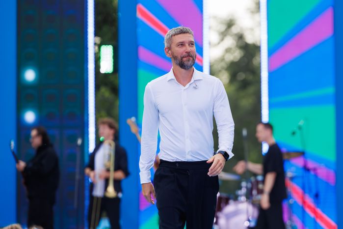 Группа Uma2rman на открытии VK Fest -2024 в московских "Лужниках"