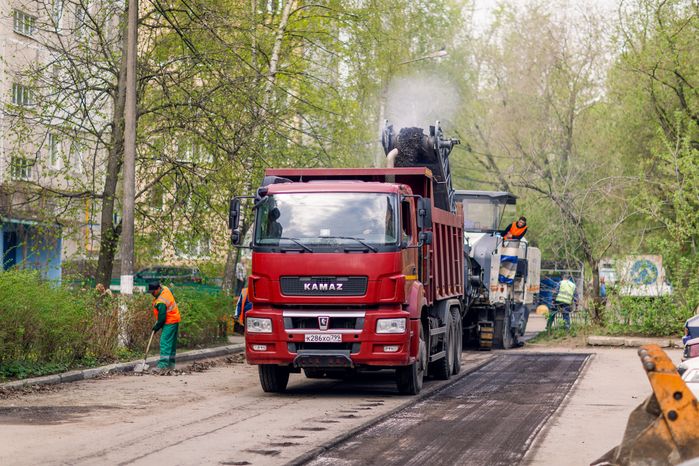 Ямочный ремонт дорог во дворах Балашихи
