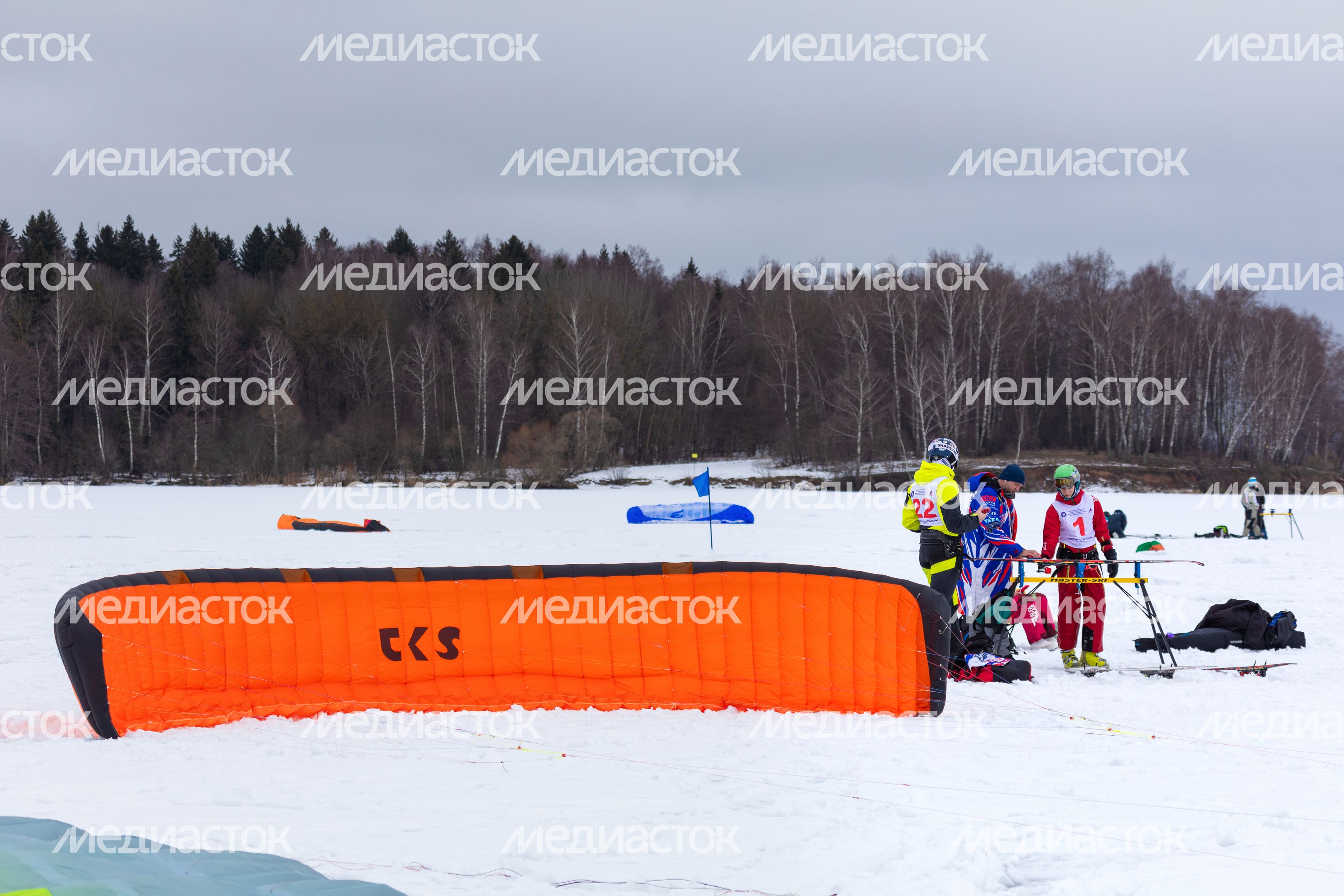 Первенство России по парусному спорту на озере Сенеж в Солнечногорске
