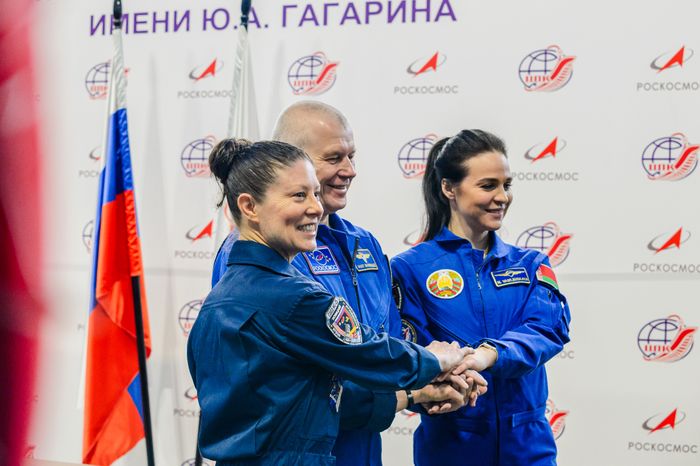 Звездный городок. Экзаменационные комплексные тренировки экипажей 21-й экспедиции посещения МКС