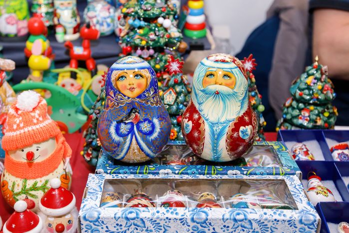 Предметы народных художественных промыслов на выставке «Ладья. Зимняя сказка 2024»