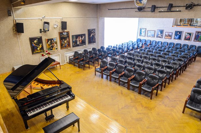 Большая гостиная Дома ученых НЦЧ РАН в Черноголовке