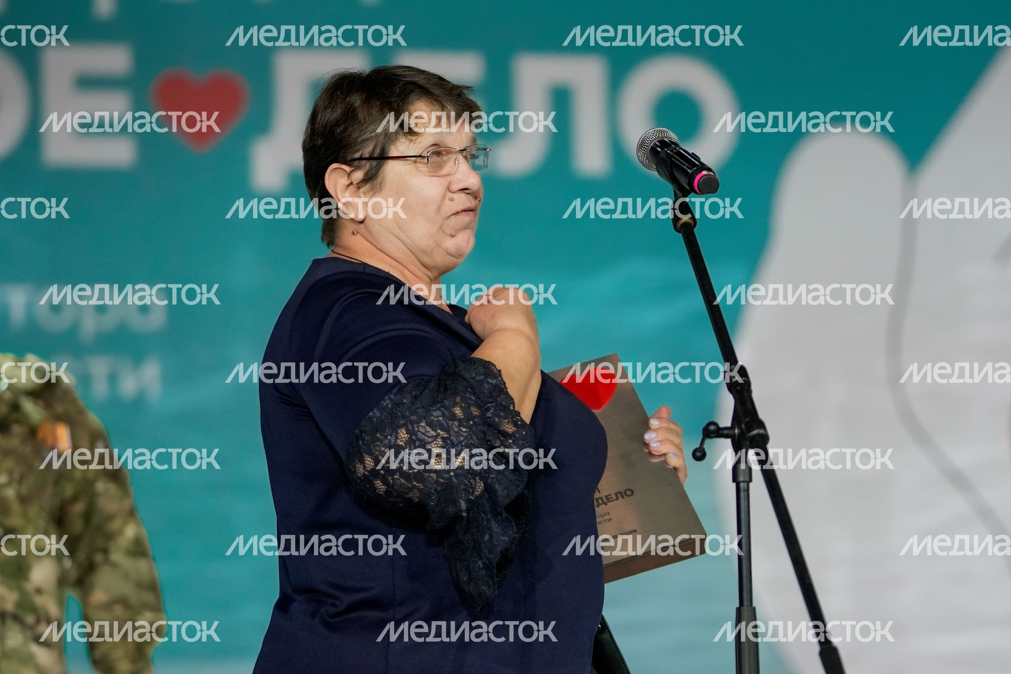 Матери бойцов СВО встретились с сыновьями на церемонии вручения премии "Мы рядом. Доброе дело" Матери бойцов СВО встретились с сыновьями на церемонии вручения премии "Мы рядом. Доброе дело"