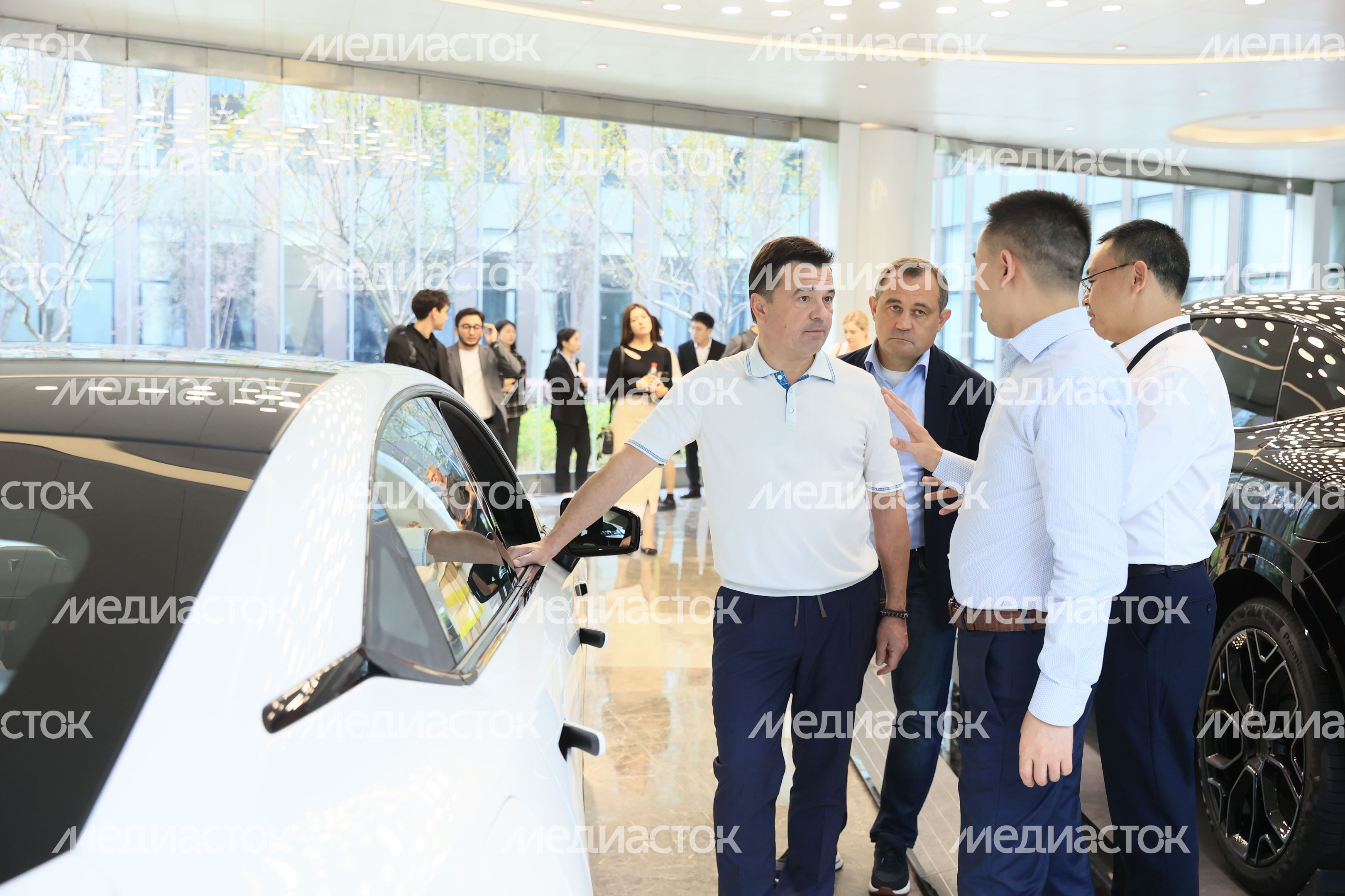 Посещение автозавода Changan Automobile Group в Китае Губернатором Подмосковья