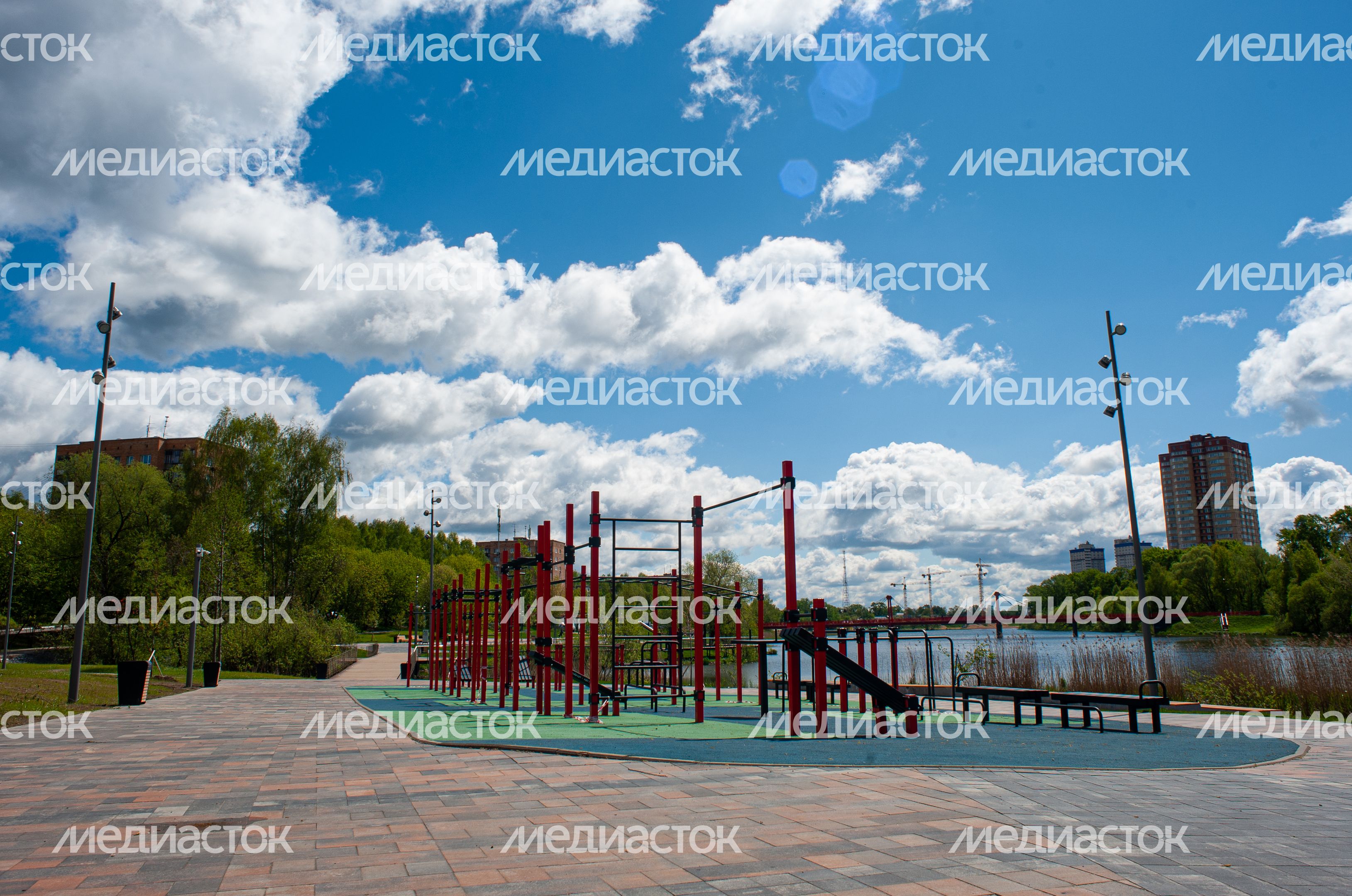 Весенние виды города Пушкино