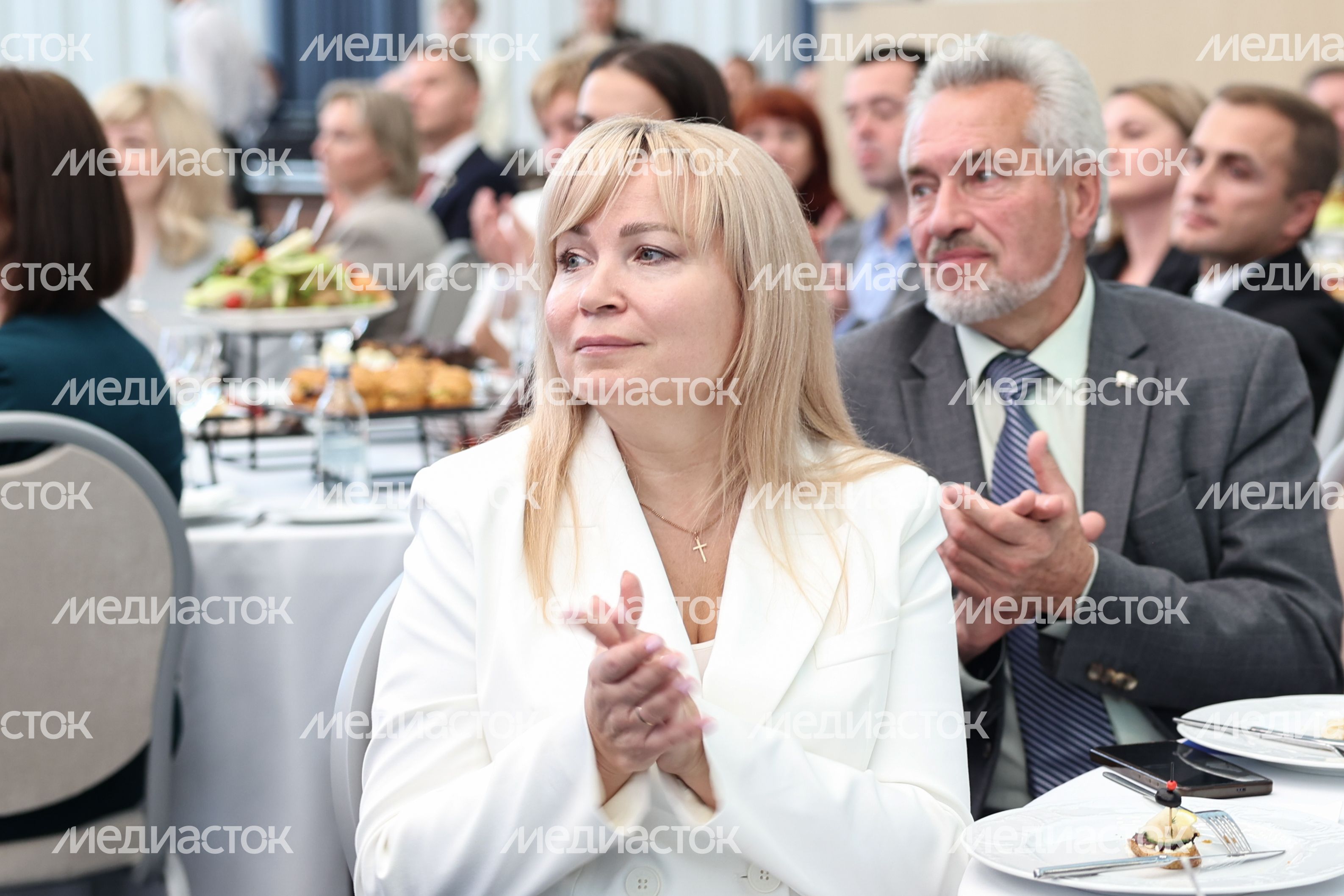 Подмосковных учителей поздравили с профессиональным праздником Подмосковных учителей поздравили с профессиональным праздником