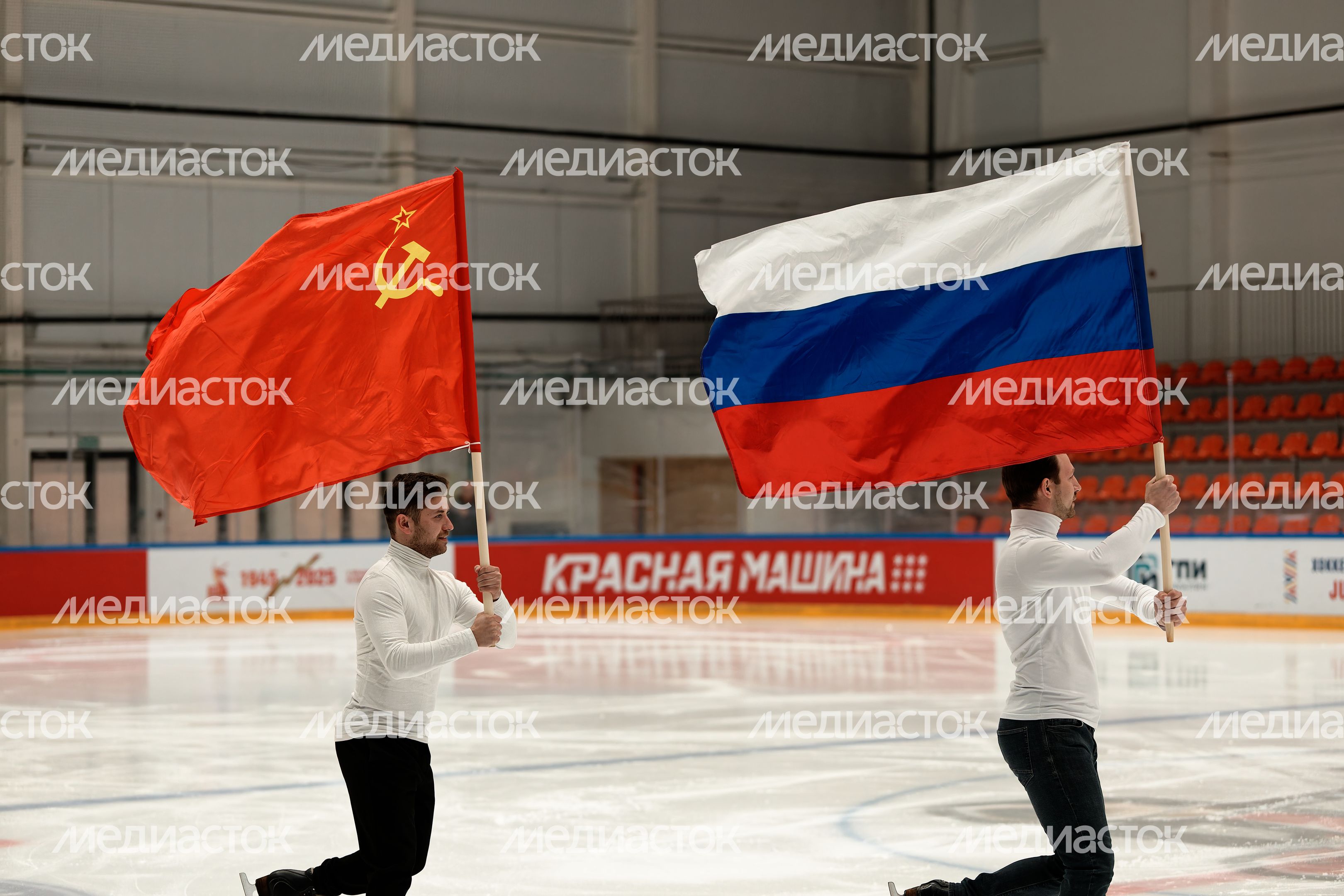 Хоккейный матч ко Дню Победы в Красногорске Хоккейный матч ко Дню Победы в Красногорске