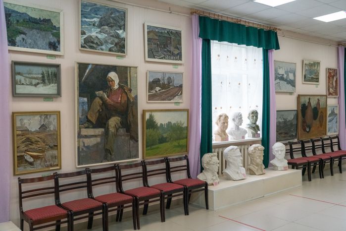 Лотошино. Микулинская картинная галерея