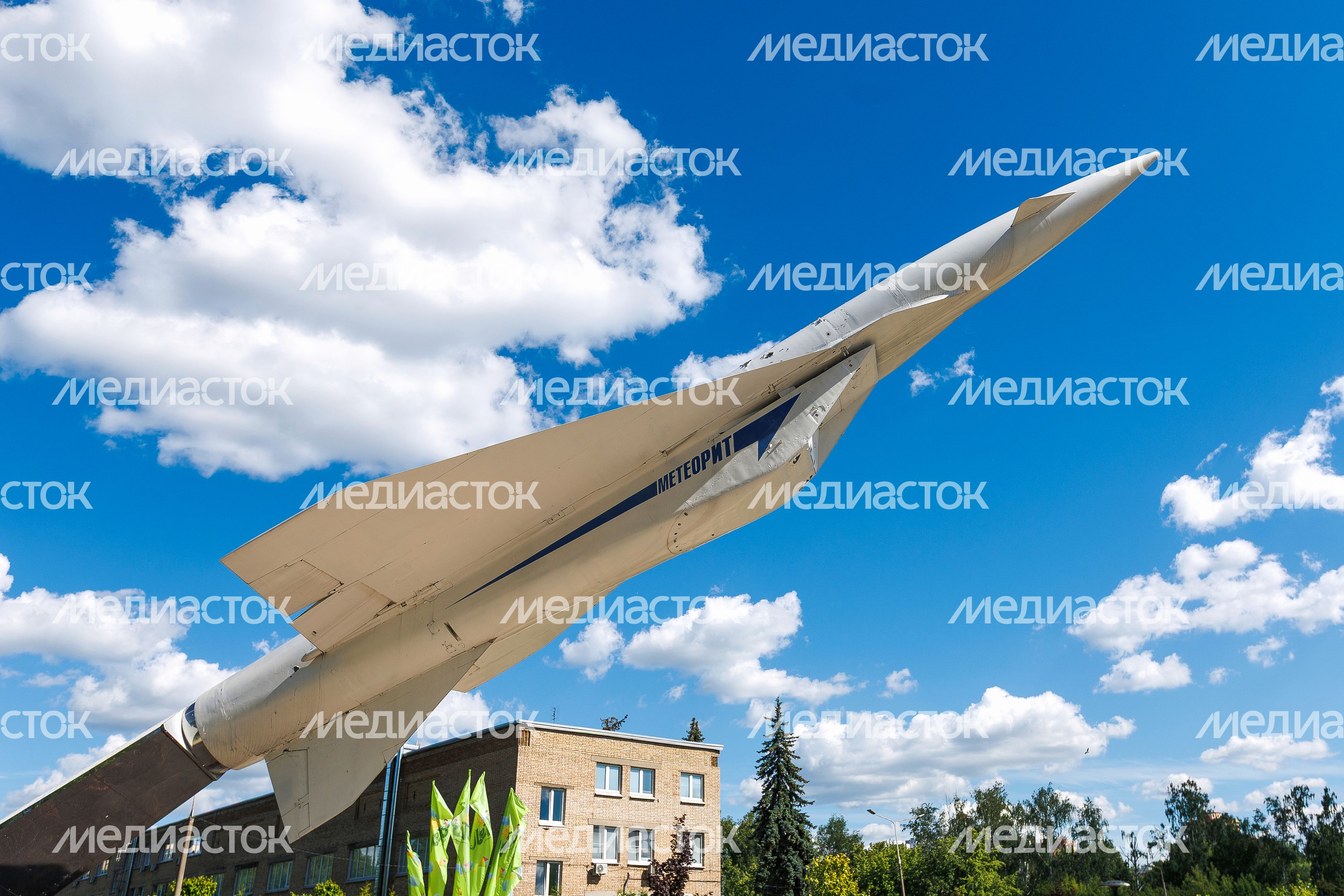 Памятник крылатой ракете «Метеорит» в Реутове Памятник крылатой ракете «Метеорит» в Реутове