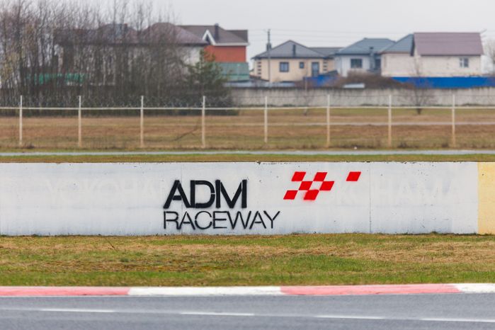 Открытие сезона ралли-кросса на гоночной трассе ADM Raceway в Мячково округа Люберцы
