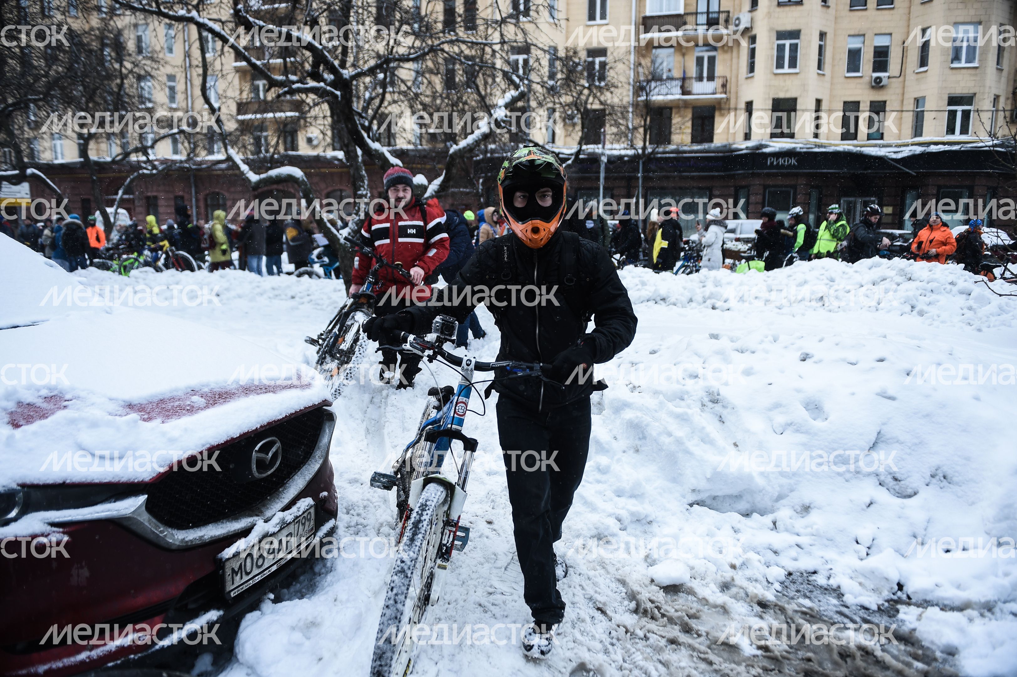 В Москве состоялся 4-й Зимний Велопарад