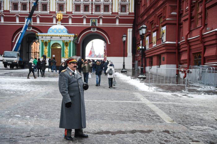 Последстивя сильного снегопада в Москве