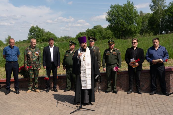 Перезахоронение солдат ВОВ в деревне Ельня