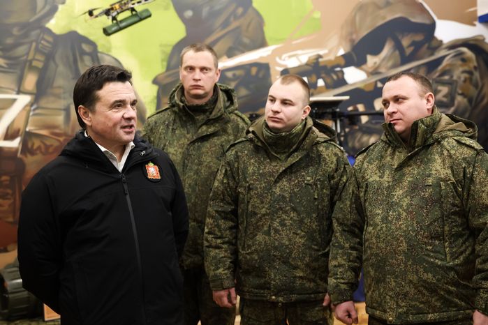 Андрей Воробьев поздравил военнослужащих 45-й отдельной гвардейской инженерной бригады