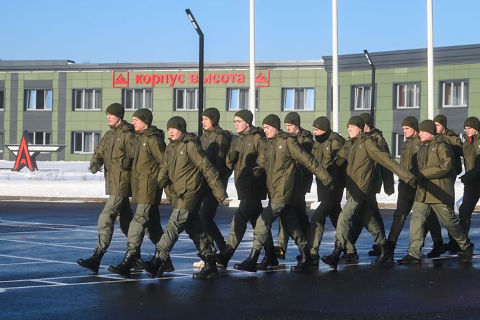 Проверка Губернатором Подмосковья работы учебно-методического центра военно-патриотического воспитания молодежи «Авангард»