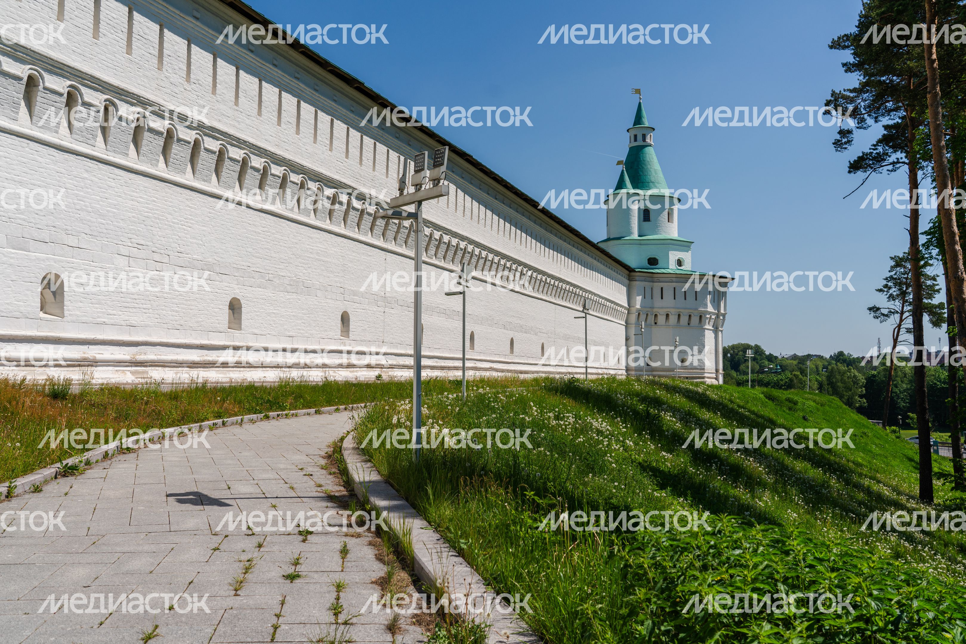 Воскресенский Ново-Иерусалимский ставропигиальный мужской монастырь. Летние виды Воскресенский Ново-Иерусалимский ставропигиальный мужской монастырь. Летние виды
