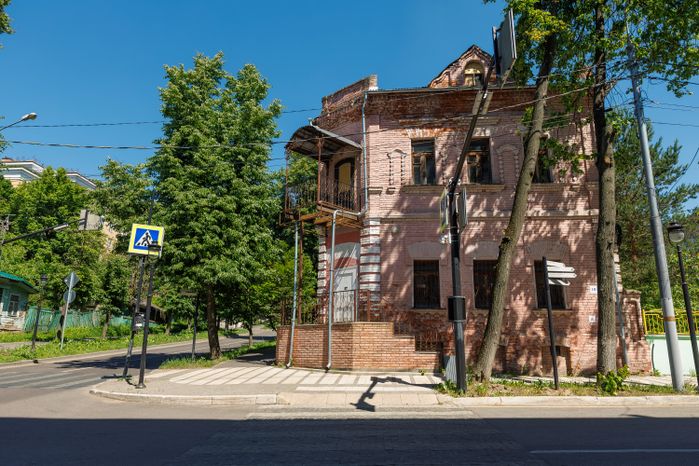 Летние виды улицы Московской в Звенигороде