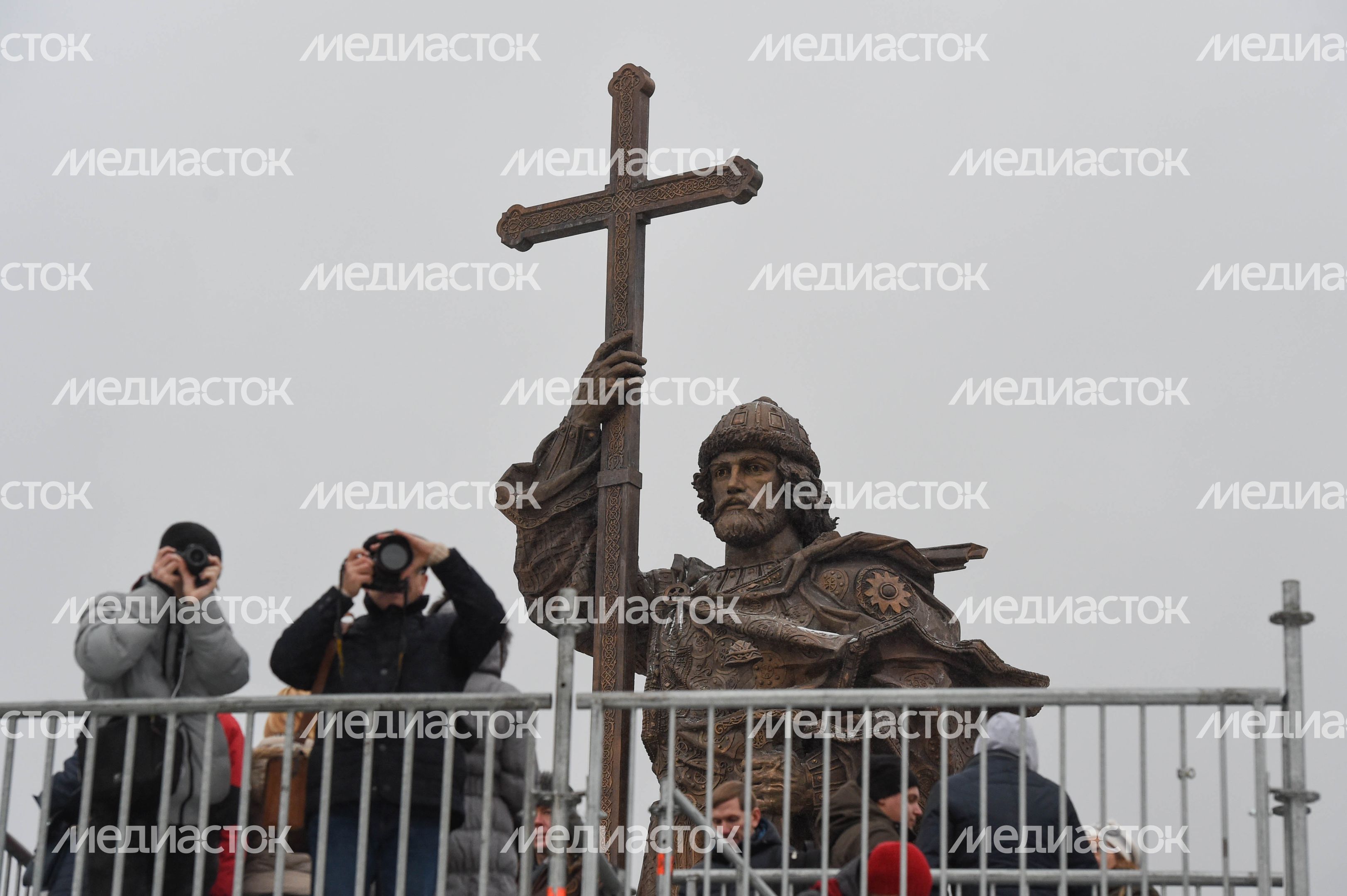 Памятник князю Владимиру в Москве Памятник князю Владимиру в Москве