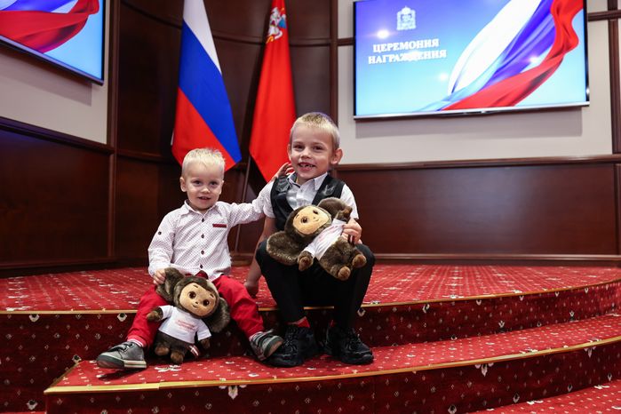 Вручение государственных наград добровольцам подразделения БАРС