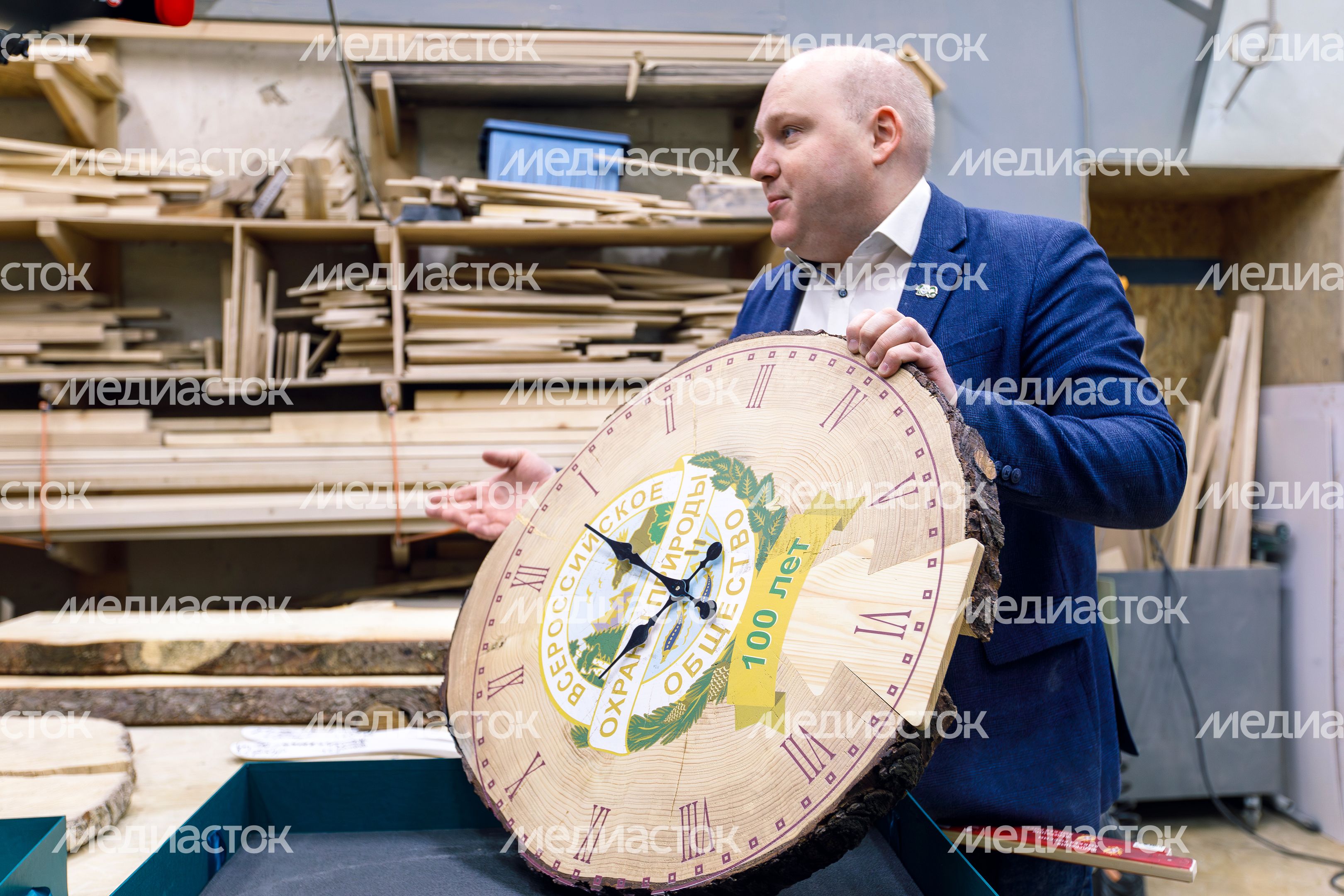 Кремлевская новогодняя ель начинает вторую жизнь в сувенирах Кремлевская новогодняя ель начинает вторую жизнь в сувенирах