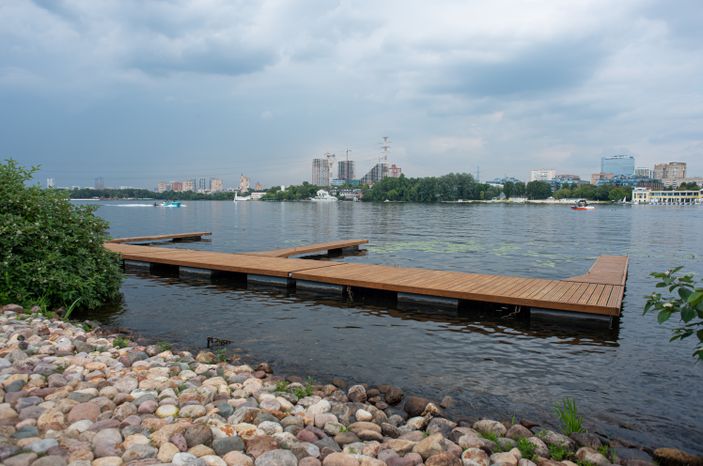 Летние виды Химкинского водохранилища