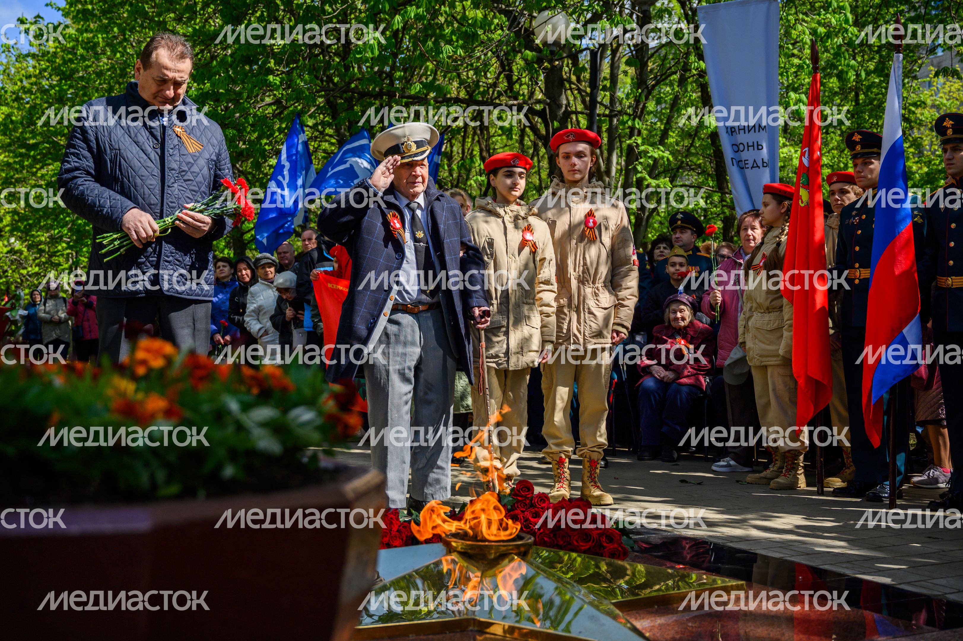 Торжественная церемония зажжения Вечного огня в Королеве Торжественная церемония зажжения Вечного огня в Королеве