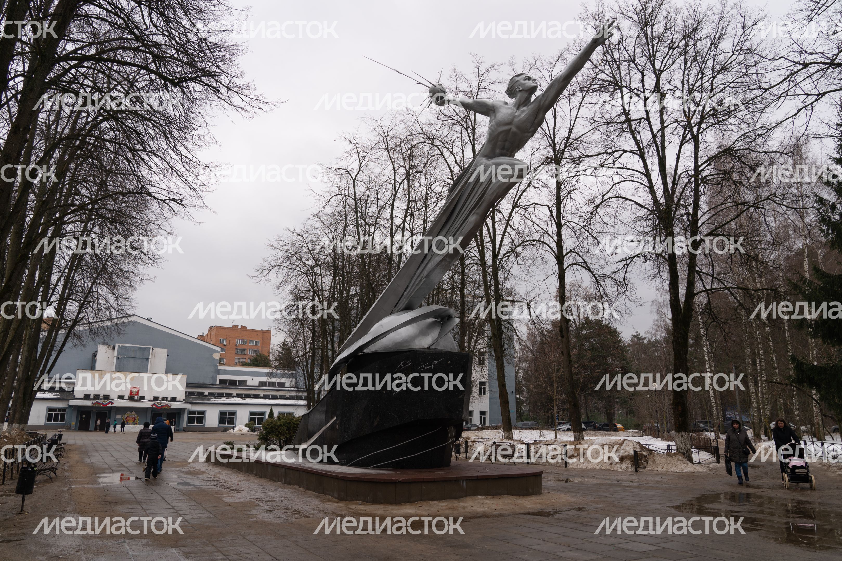 Монино Памятник Слава покорителям космоса Монино Памятник Слава покорителям космоса