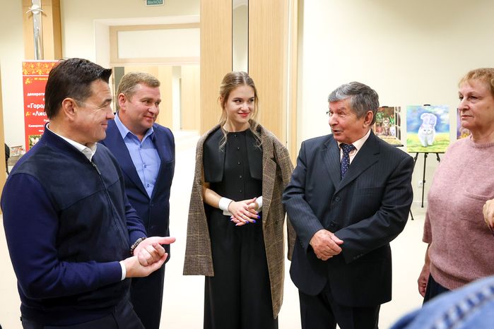 Проверка хода капремонта Центра культуры и творчества «Родники» в Волоколамске Губернатором Подмосковья
