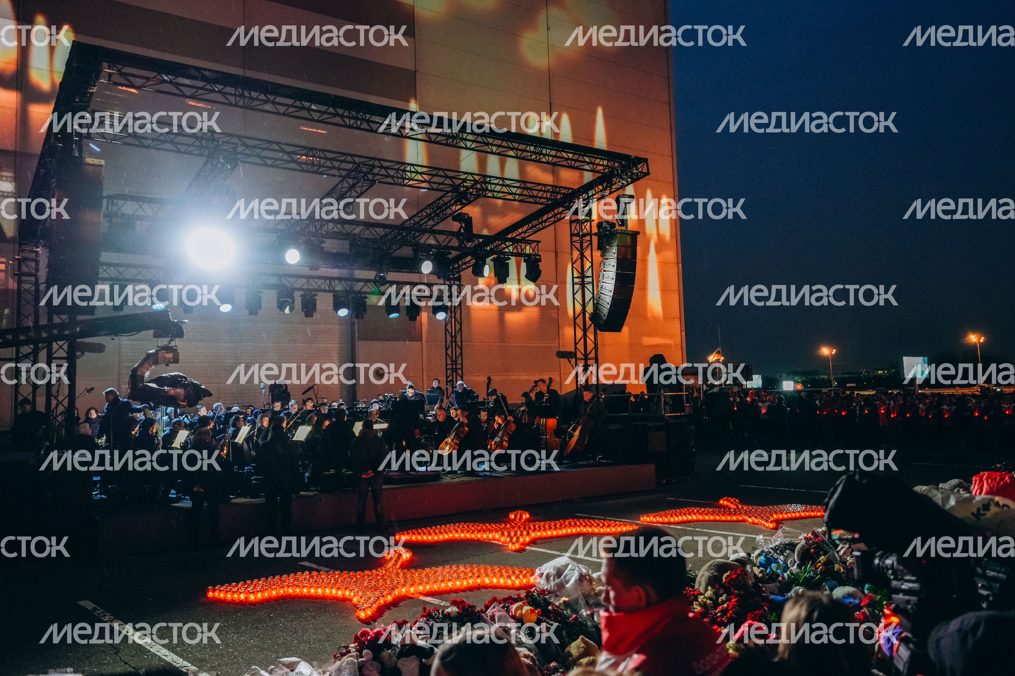 Акция памяти «Журавли» прошла на девятый день после теракта в "Крокус Сити Холле"
