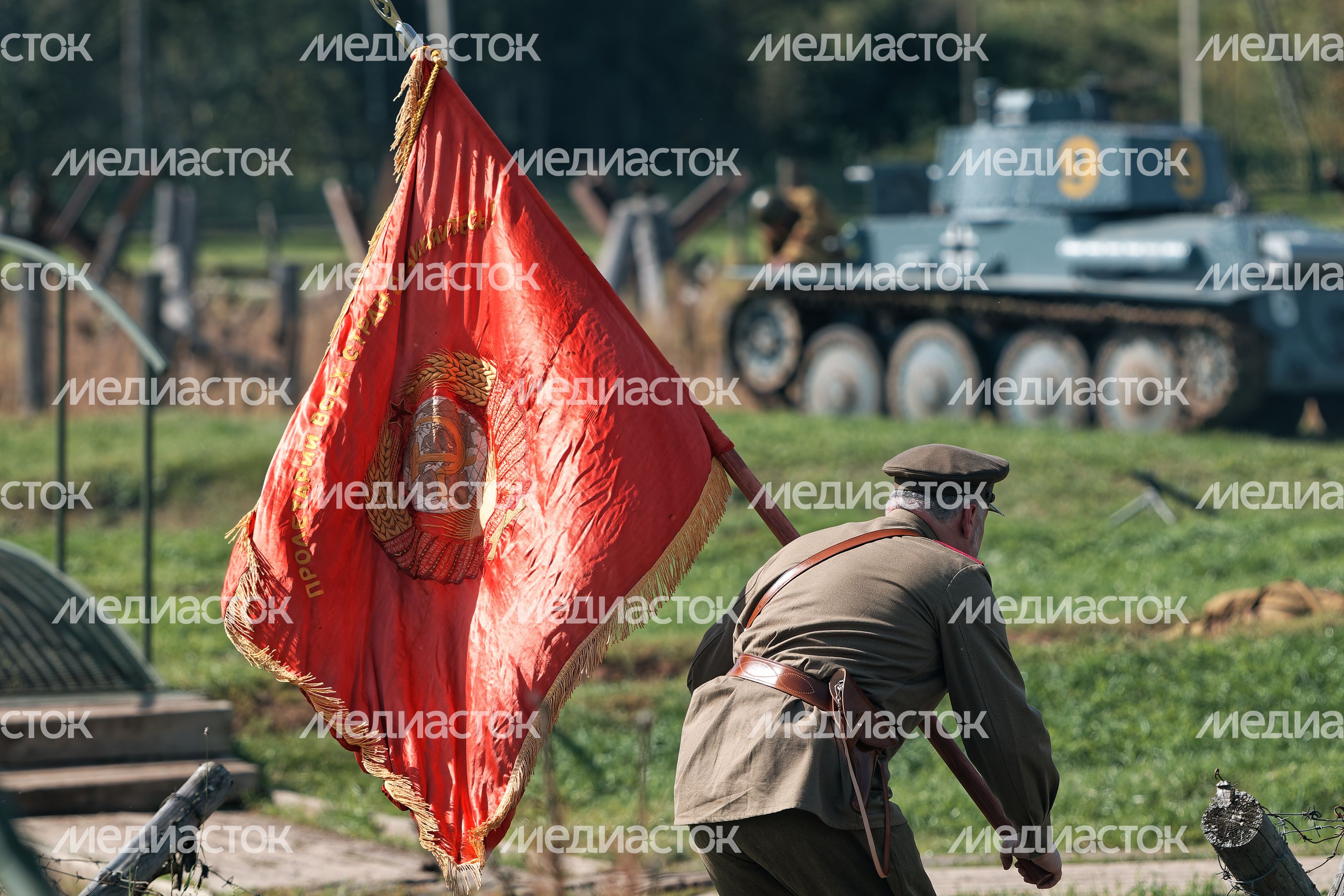 Военно-историческая реконструкция «Огненная дуга» в Одинцовском округе, посвященная Курской битве Военно-историческая реконструкция «Огненная дуга» в Одинцовском округе, посвященная Курской битве