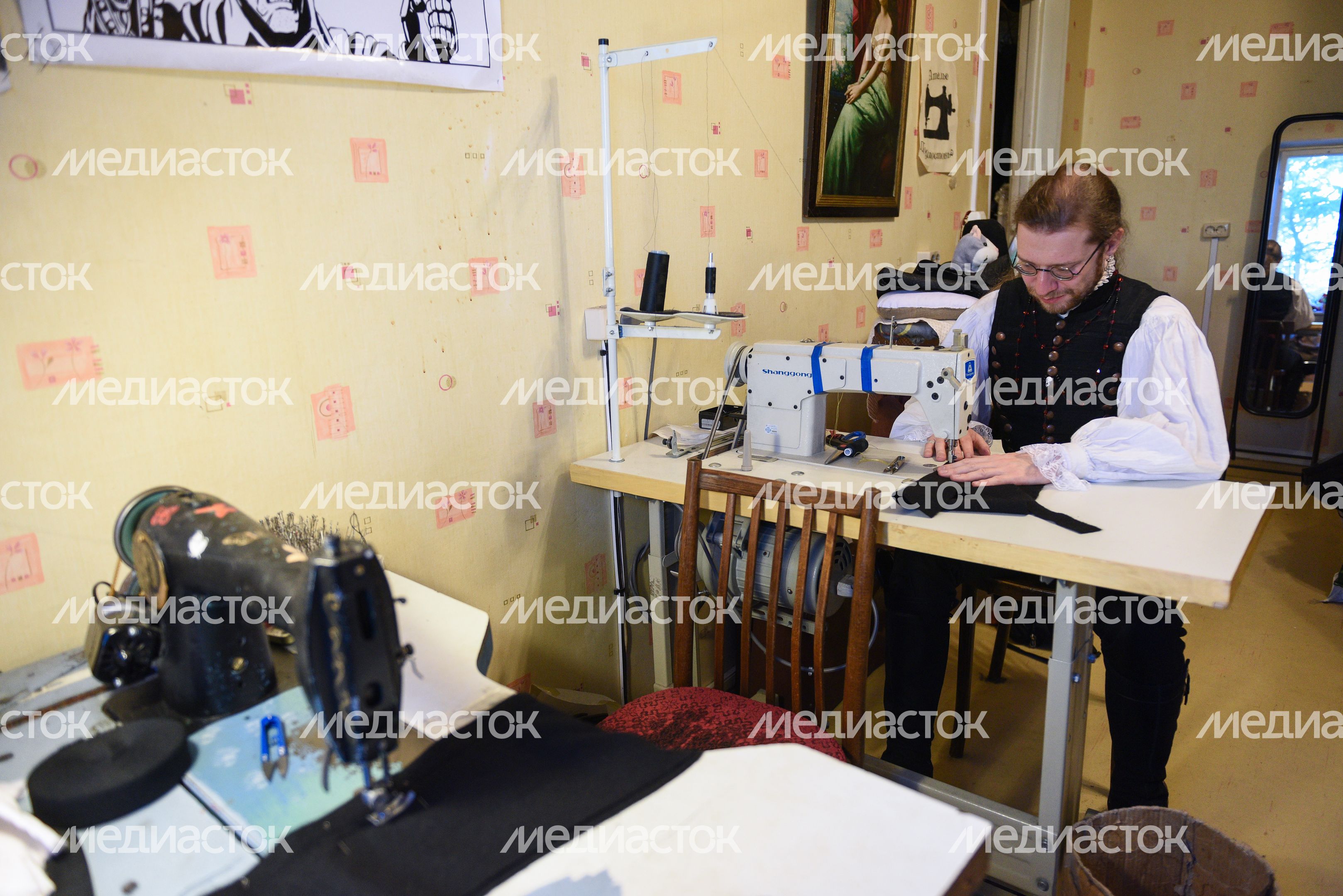 Мастерская по производству костюмов «Подмостовье» Мастерская по производству костюмов «Подмостовье»