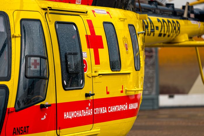 Вертолет санитарной авиации в Подмосковье