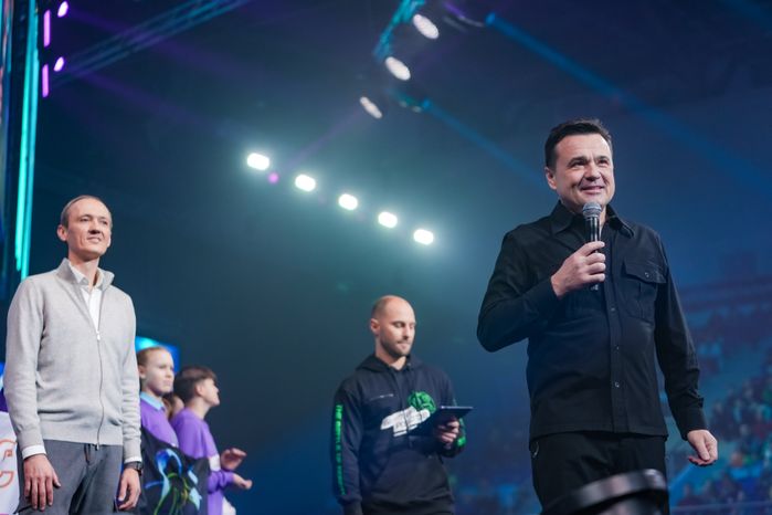 Андрей Воробьев дал старт финалу  международного чемпионата «Битва роботов»